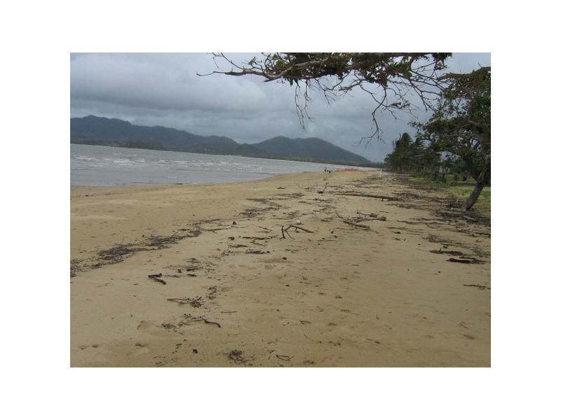 Kurrimine Beach QLD 4871