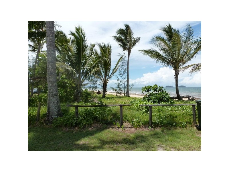 Cowley Beach QLD 4871