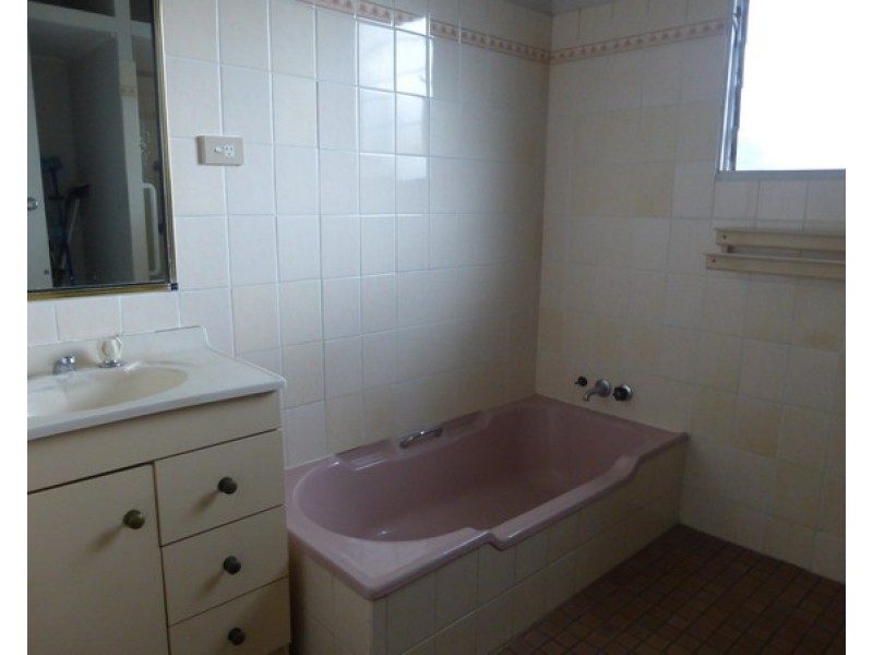 Innisfail Estate QLD 4860