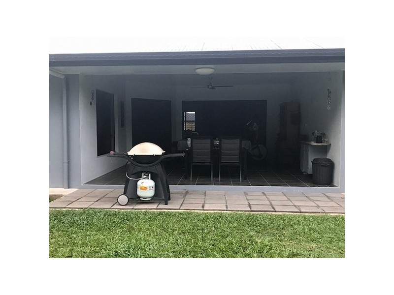 Kurrimine Beach QLD 4871