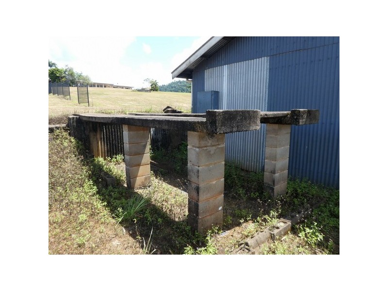 Walter Lever Estate QLD 4856