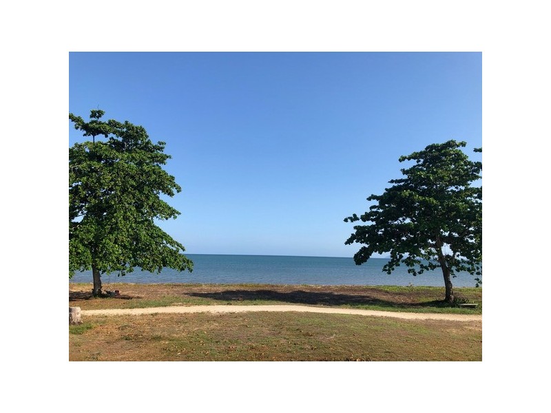 Kurrimine Beach QLD 4871