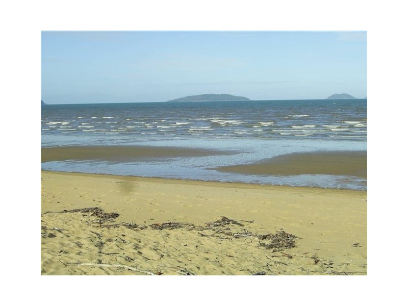 Tully Heads QLD 4854