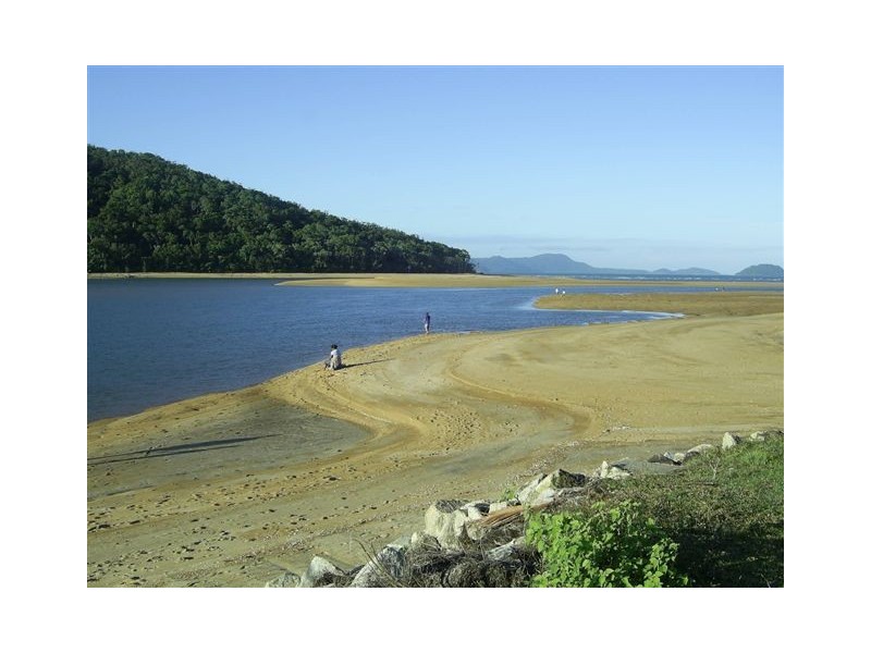 Tully Heads QLD 4854