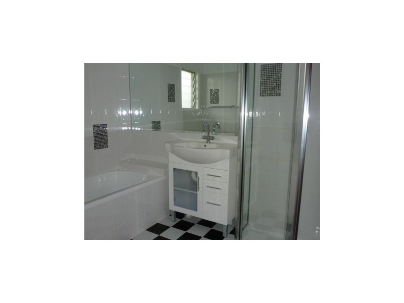 Innisfail Estate QLD 4860