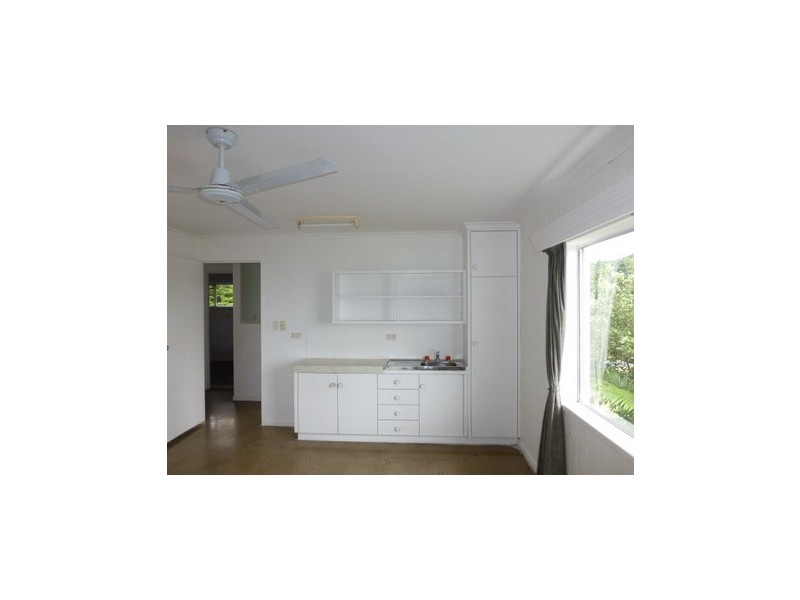 Etty Bay QLD 4858