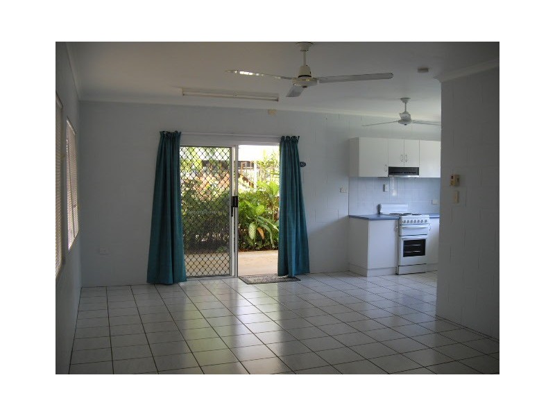 Cowley Beach QLD 4871