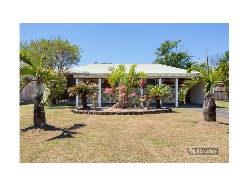 34 Maud Street, Flying Fish Point QLD 4860