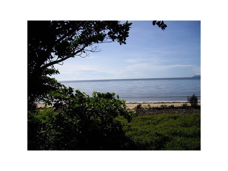 Kurrimine Beach QLD 4871