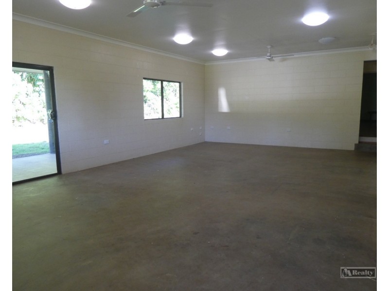 Warrubullen QLD 4871