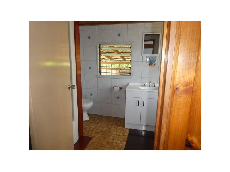 Comoon Loop QLD 4858