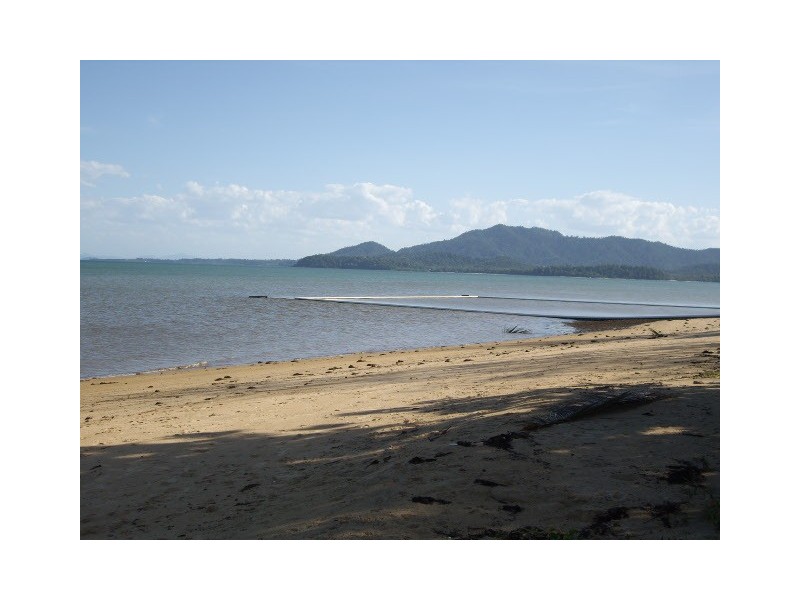 Kurrimine Beach QLD 4871