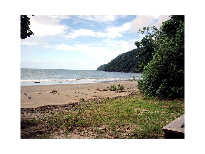 Etty Bay QLD 4858