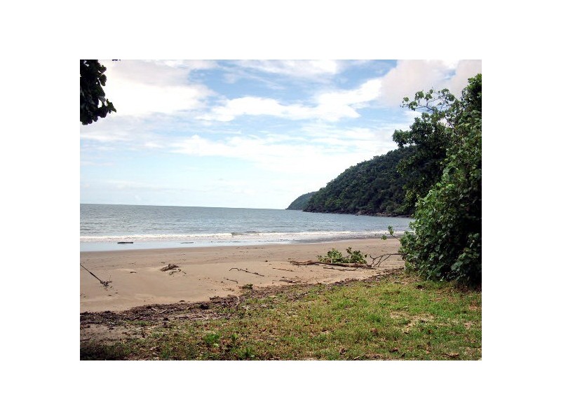 Etty Bay QLD 4858