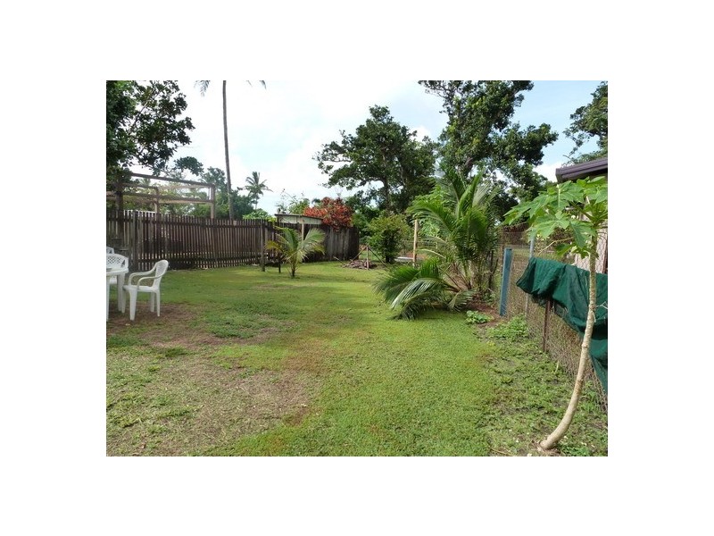 Cowley Beach QLD 4871