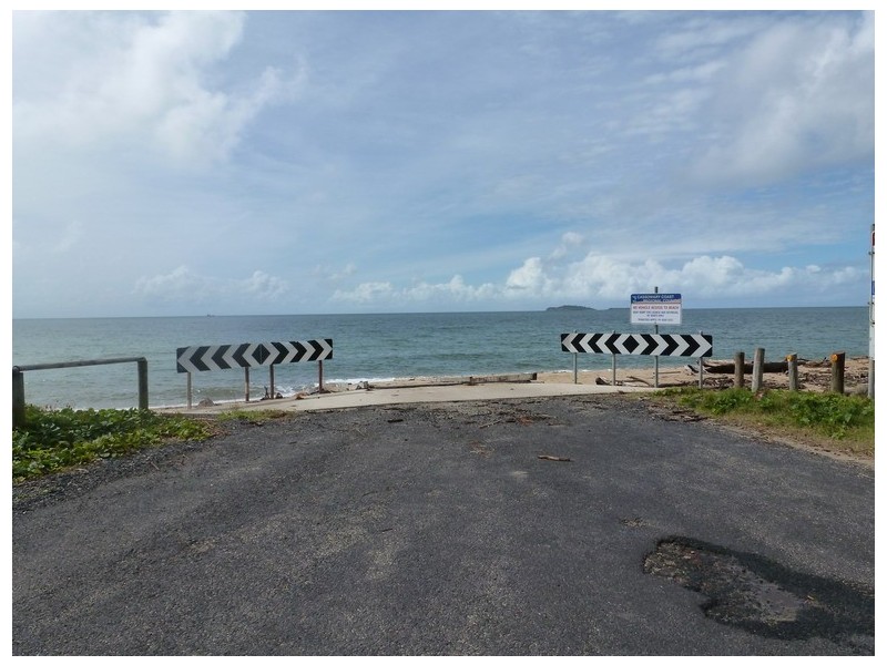 Cowley Beach QLD 4871