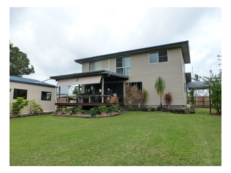 Cowley Beach QLD 4871
