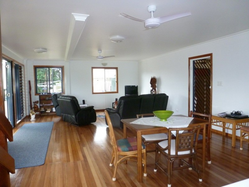 Cowley Beach QLD 4871