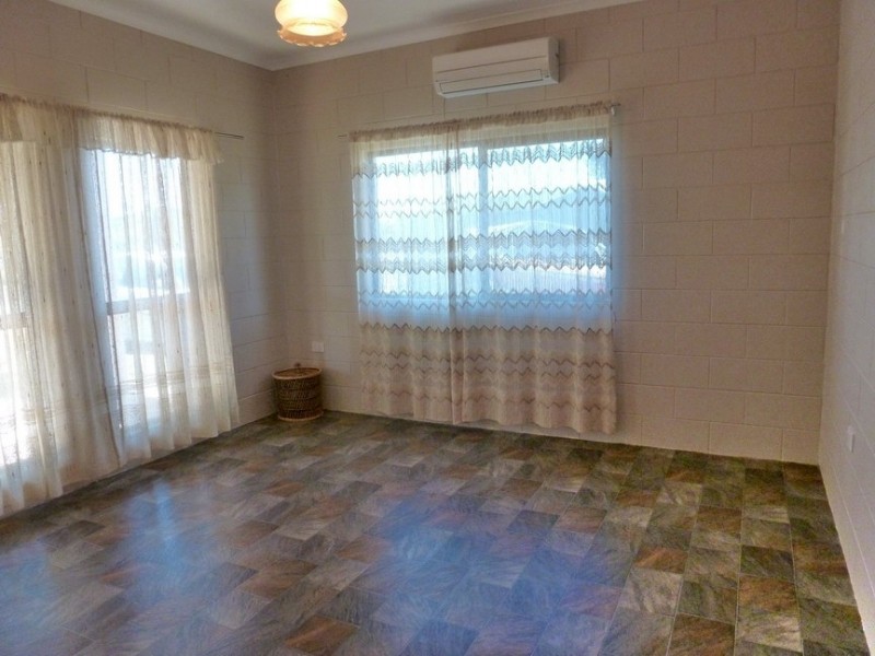 Cowley Beach QLD 4871