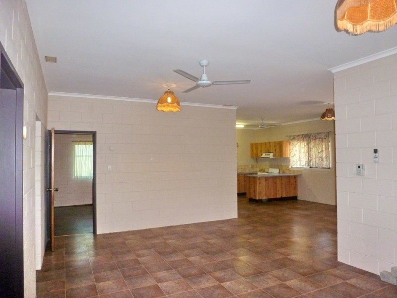 Cowley Beach QLD 4871