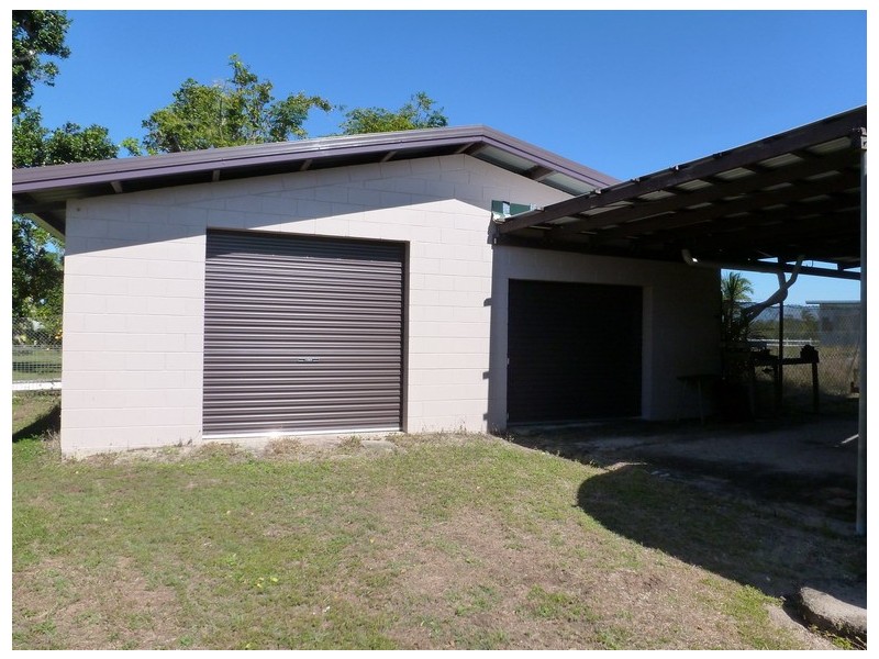 Cowley Beach QLD 4871