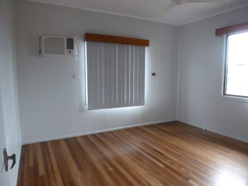 Cowley Beach QLD 4871