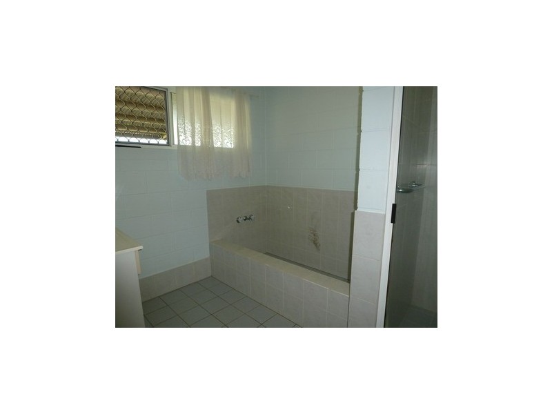 Innisfail Estate QLD 4860