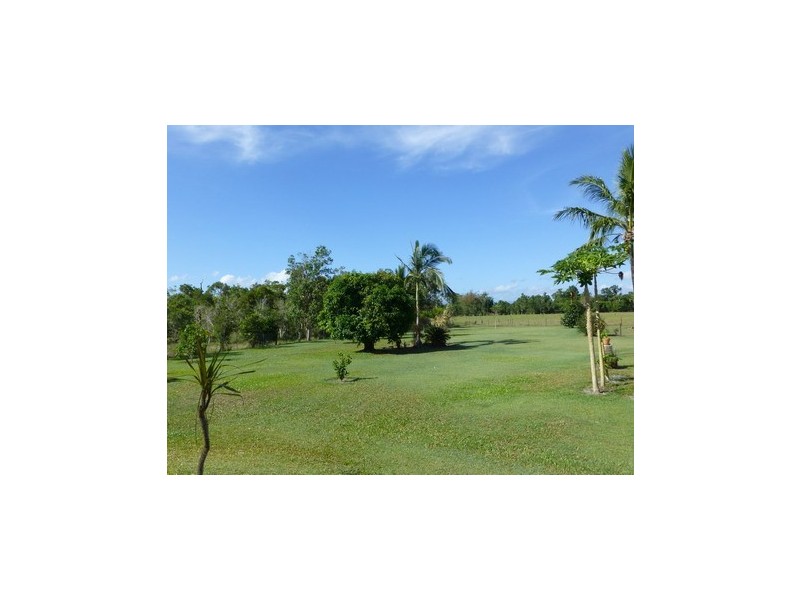 Etty Bay QLD 4858