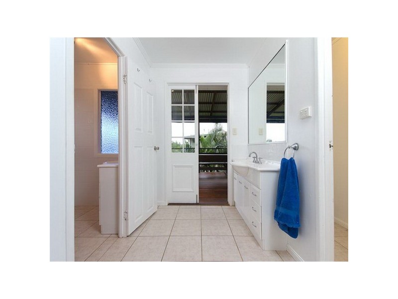 East Innisfail QLD 4860