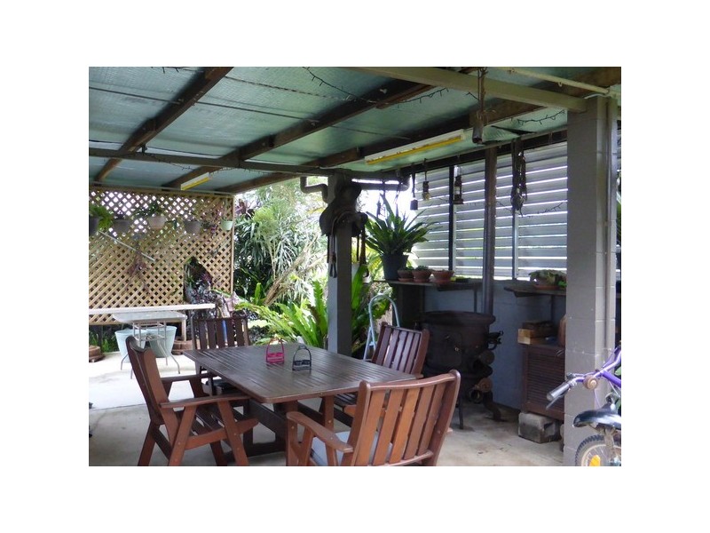 Walter Lever Estate QLD 4856