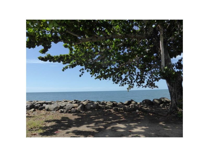 Flying Fish Point QLD 4860