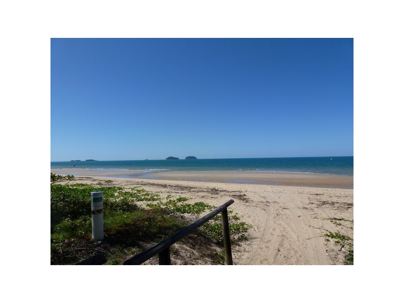 Cowley Beach QLD 4871