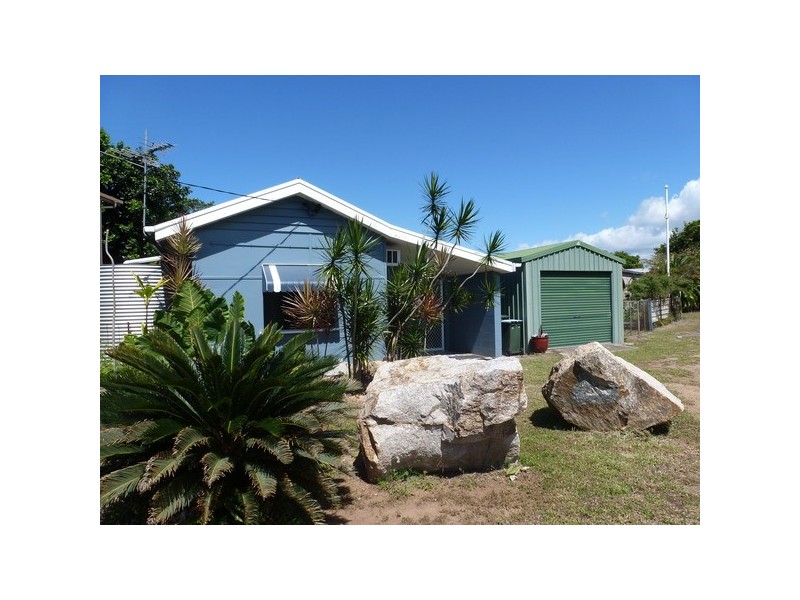 Cowley Beach QLD 4871