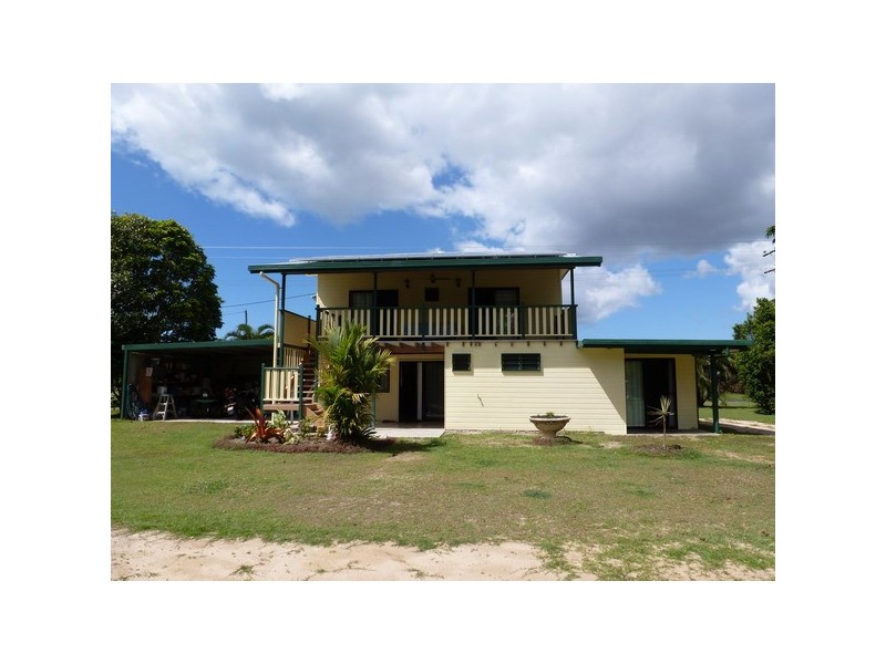 Etty Bay QLD 4858