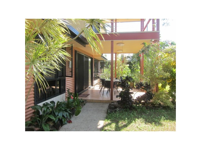 Cowley Beach QLD 4871