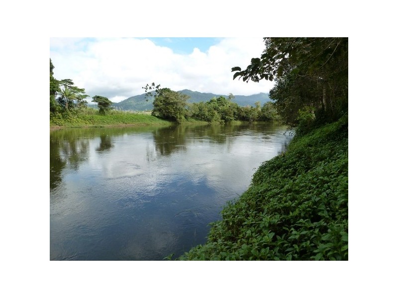 East Russell QLD 4861