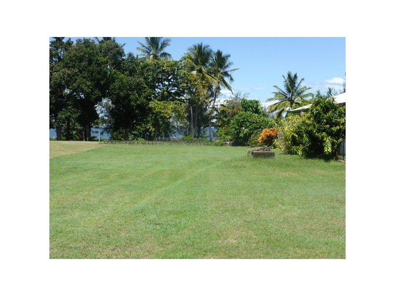 Kurrimine Beach QLD 4871