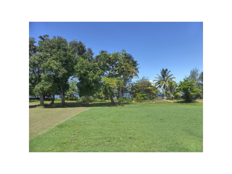 Kurrimine Beach QLD 4871