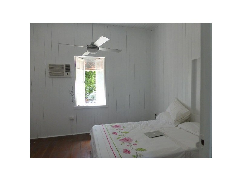 East Innisfail QLD 4860