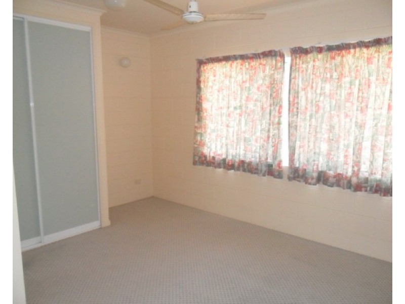 Coconuts QLD 4860
