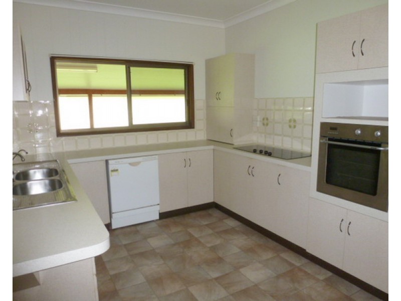 Innisfail Estate QLD 4860