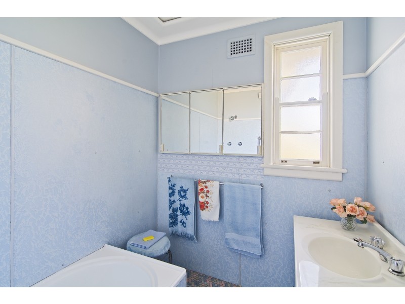 7 Willunga Crescent, Forestville NSW 2087