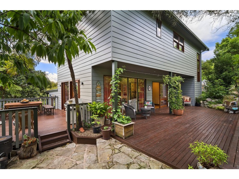 10 Glentrees Avenue, Forestville NSW 2087