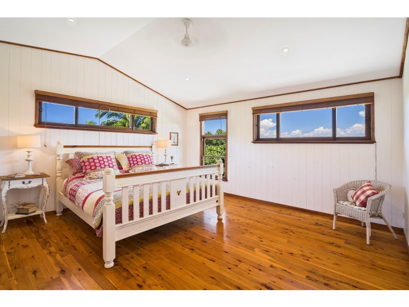 10 Glentrees Avenue, Forestville NSW 2087