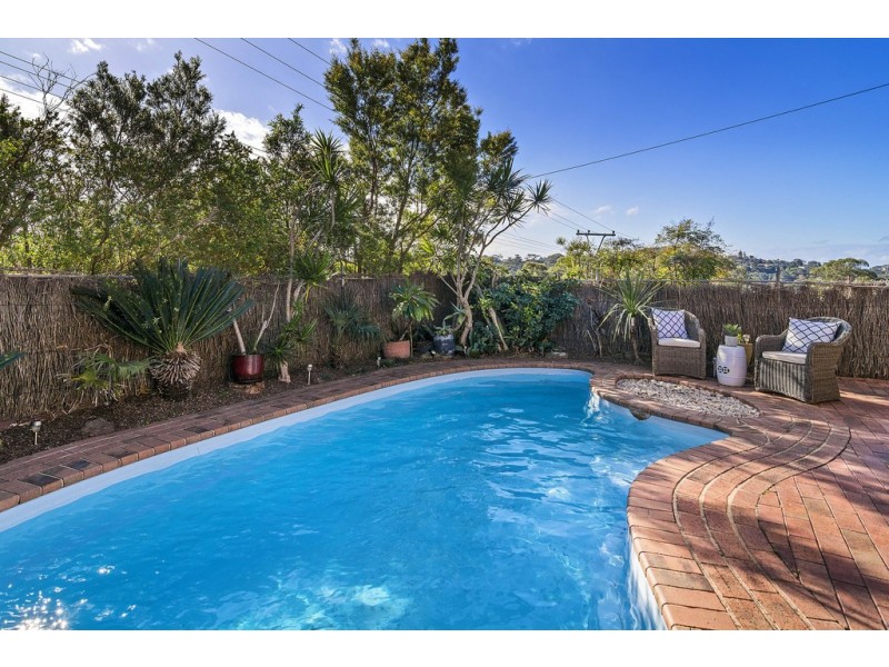 15 Tobruk Avenue, Allambie Heights NSW 2100