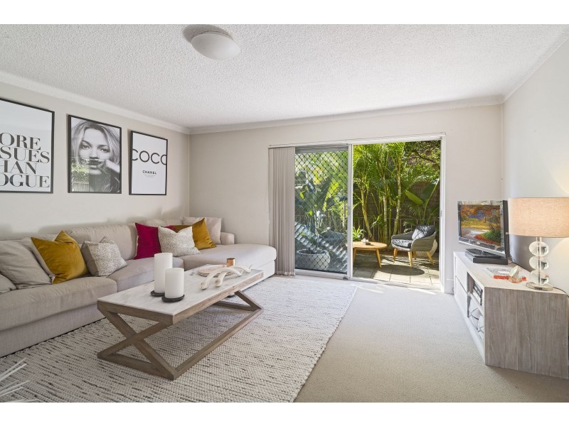 2/104 Pacific Parade, Dee Why NSW 2099