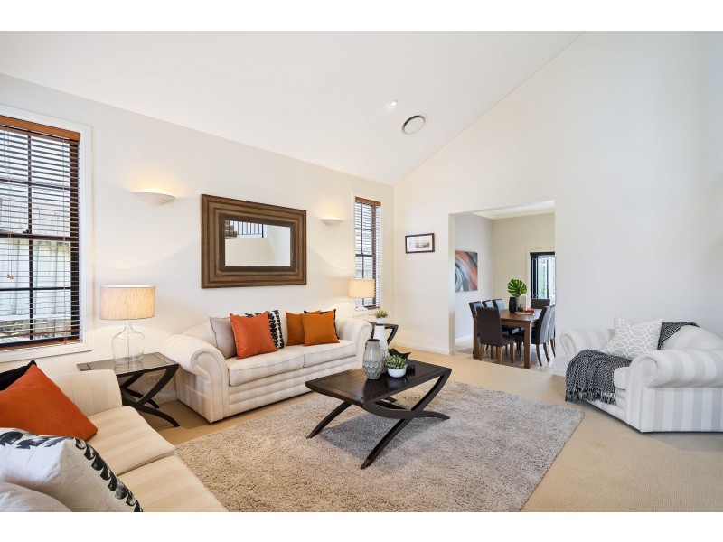 16 Carlow Crescent, Killarney Heights NSW 2087