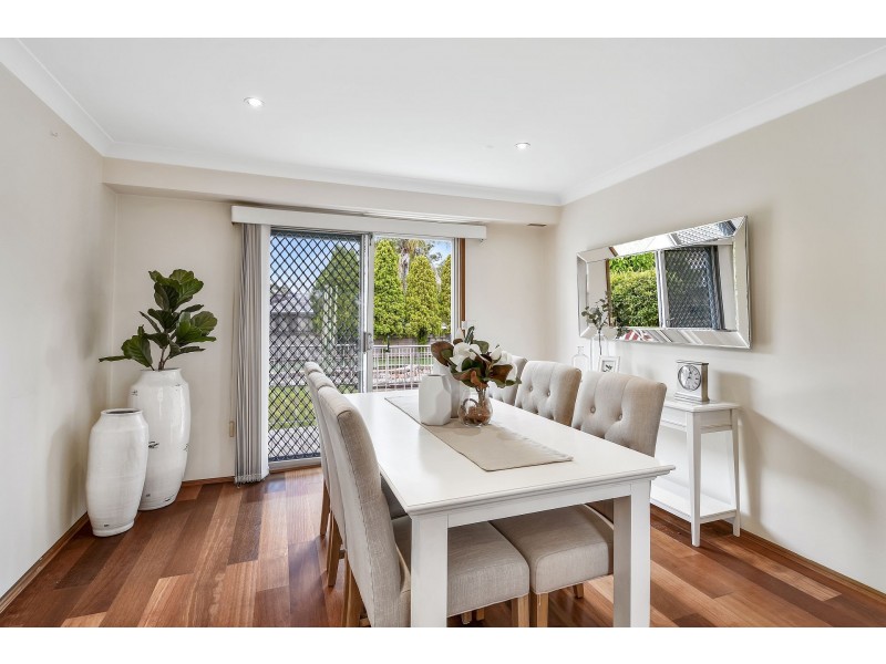 12 Glengariff Avenue, Killarney Heights NSW 2087