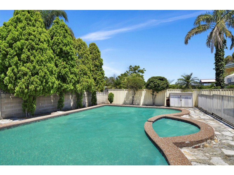 12 Glengariff Avenue, Killarney Heights NSW 2087