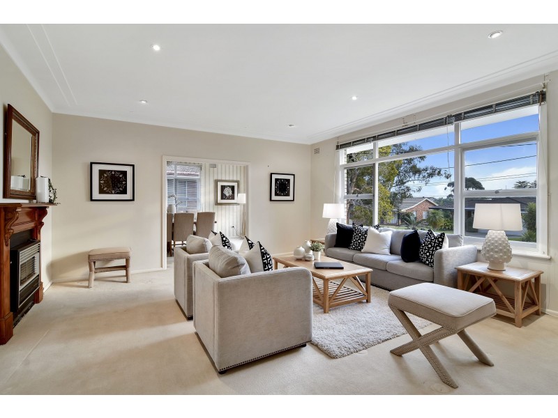 10 Glengariff Avenue, Killarney Heights NSW 2087